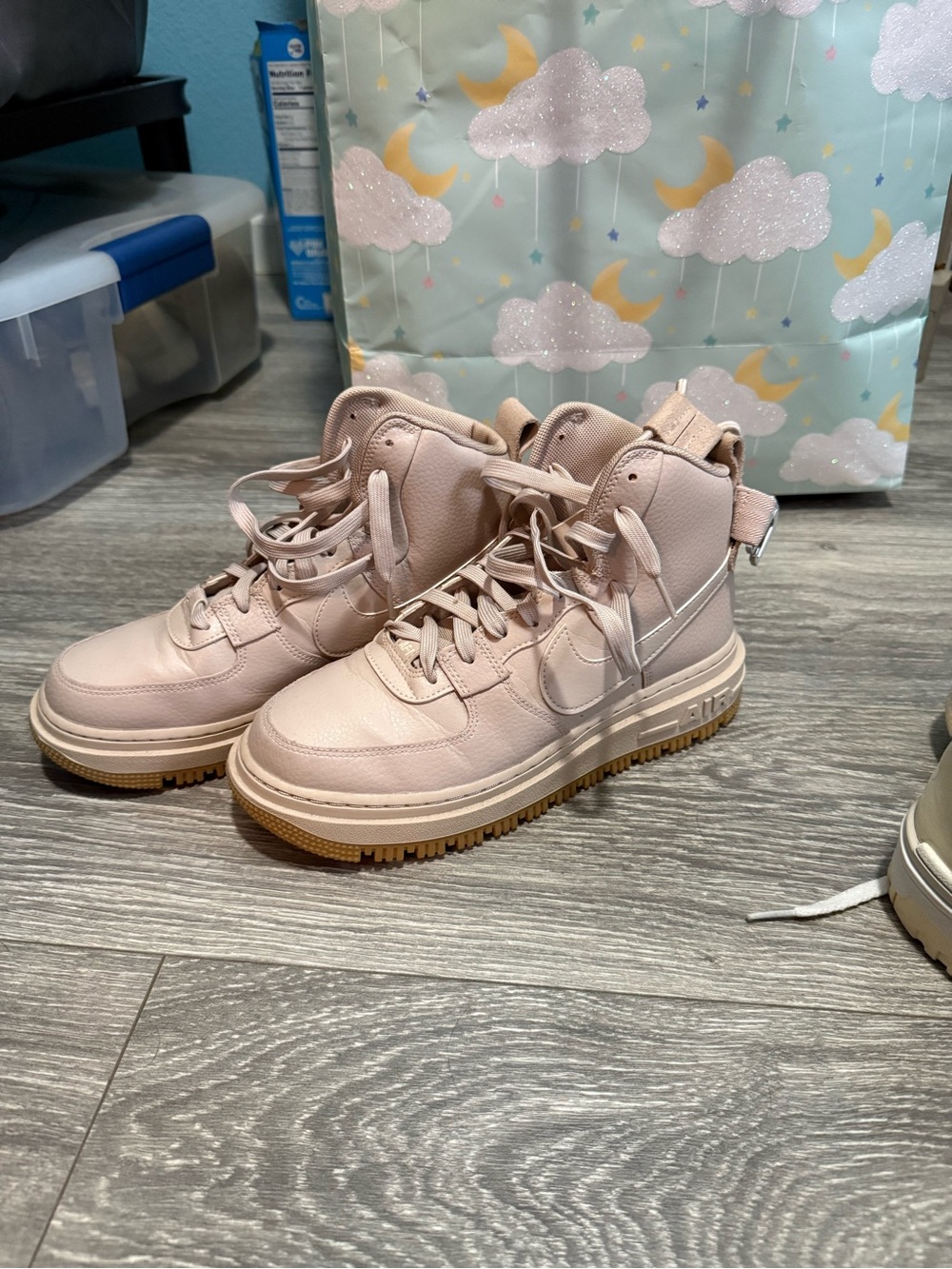 Nike Pink Women's Sneakers - Light Pink